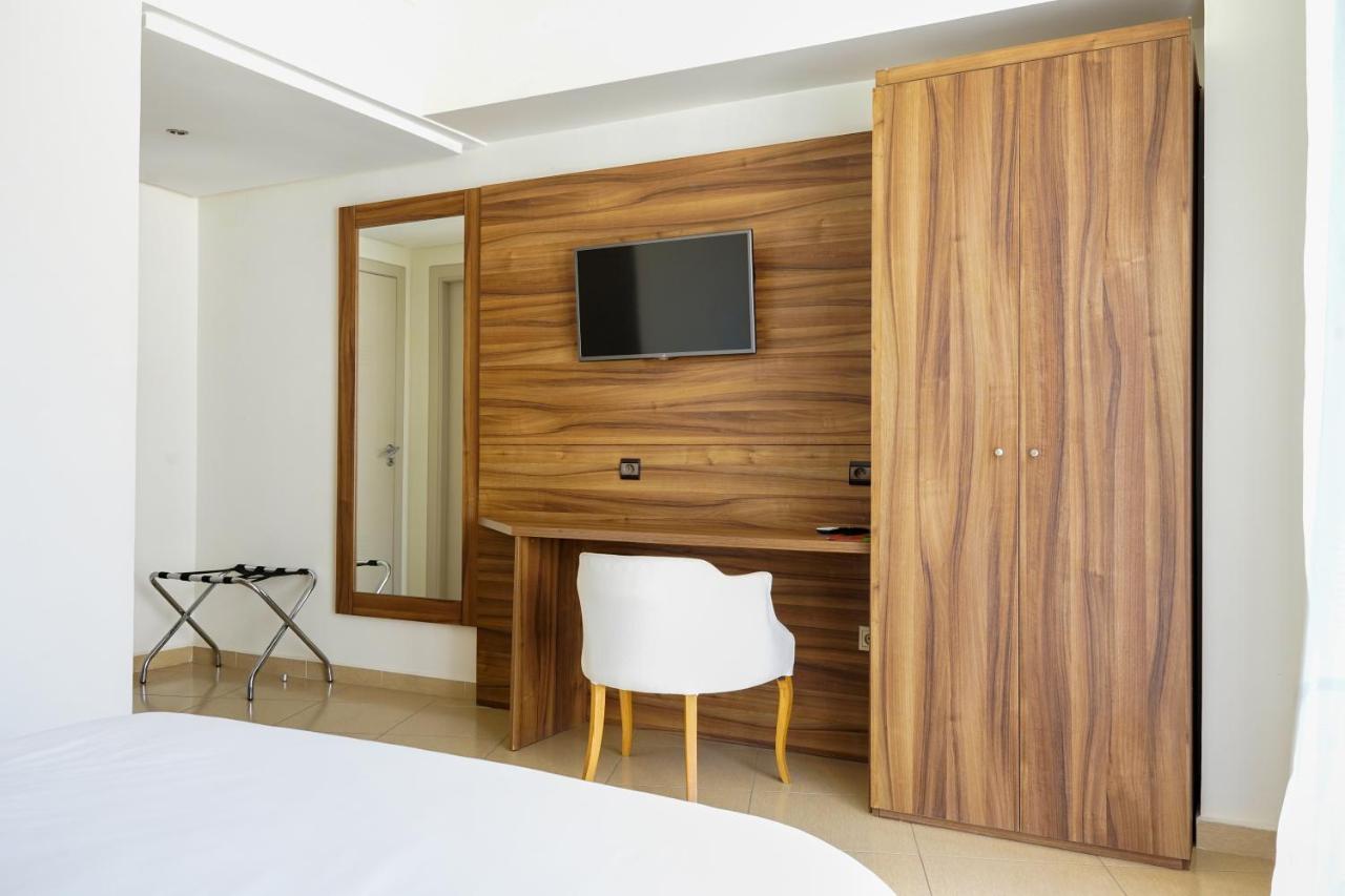 Hotel El Djenina Tanger Eksteriør bilde